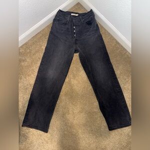 Levi’s Ribcage Ankle Straight Leg Jeans size 28